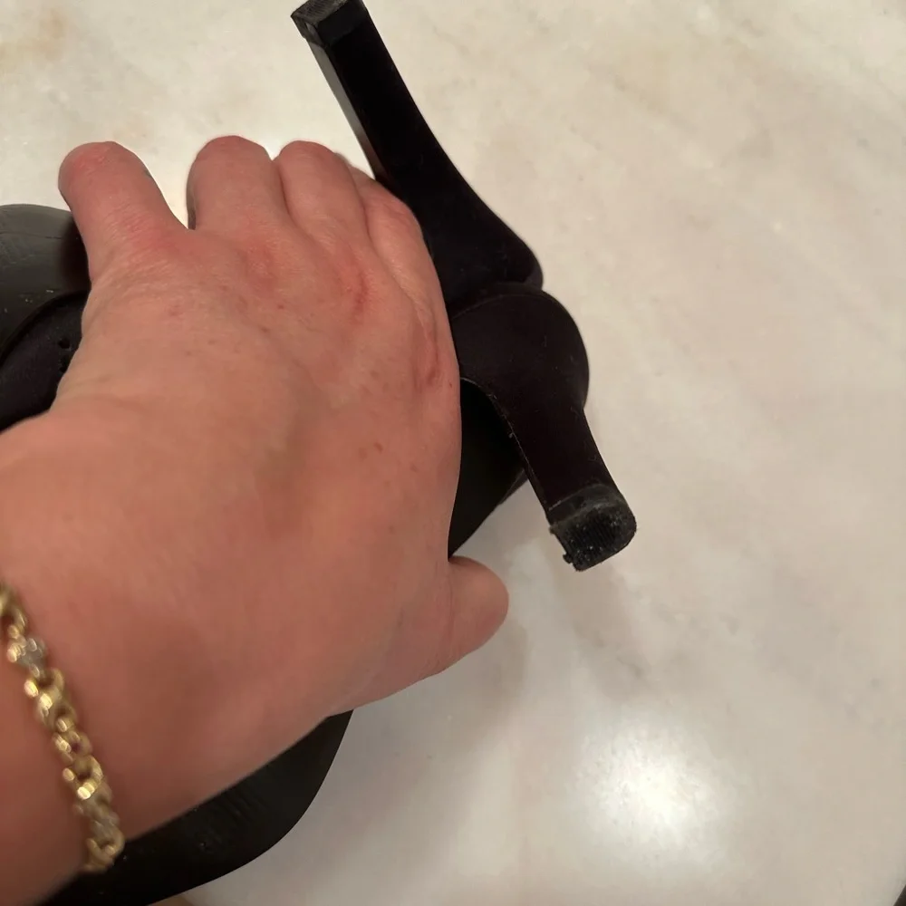 Nina Black Luster Shoes Box - Picture 6 of 8